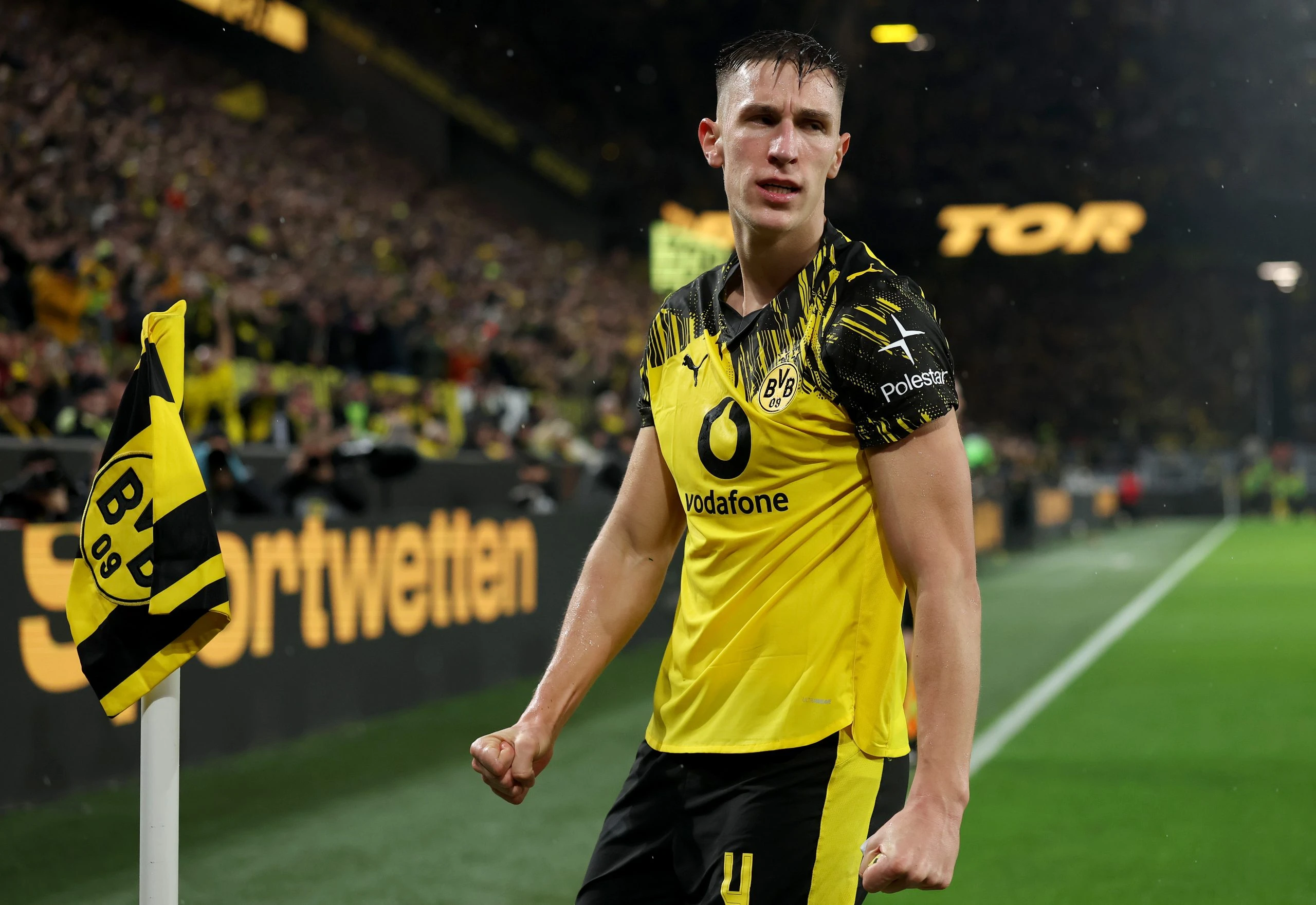 Transfer Talk: Criticism Adds Weight To Nico Schlotterbeck 's Looming Dortmund Exit